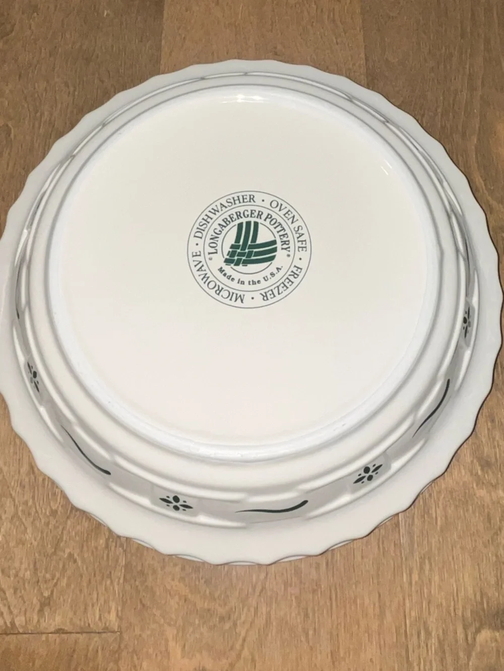 Longaberger Pottery Woven Traditions Baking Plate Pie Dish Ivory and Green 10”